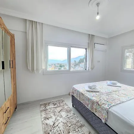 Sea View In Center Ferienhaus Fethiye